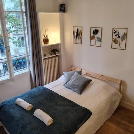 Paris Authentique -'ღ Apartment *