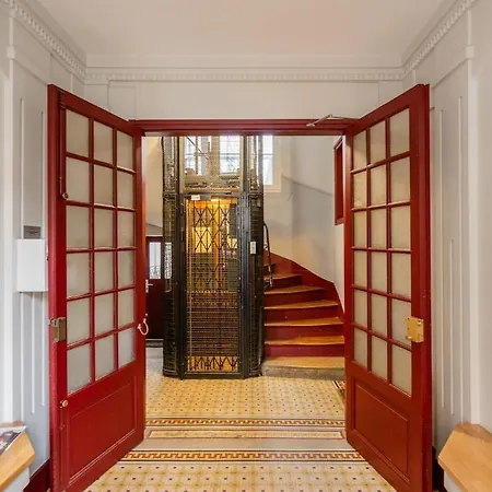 Paris Authentique -'ღ Apartment