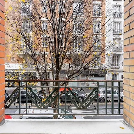 Paris Authentique -'ღ Apartament *