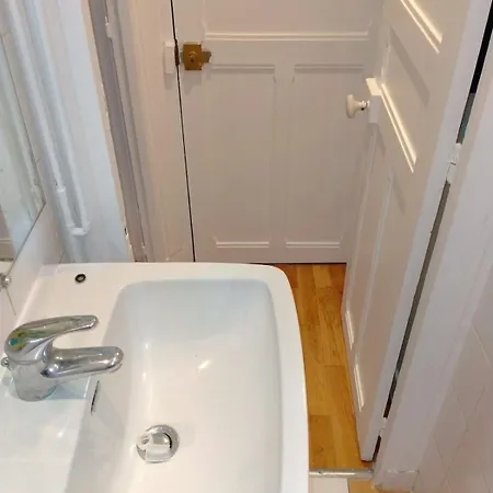 Paris Authentique -'ღ Apartament *